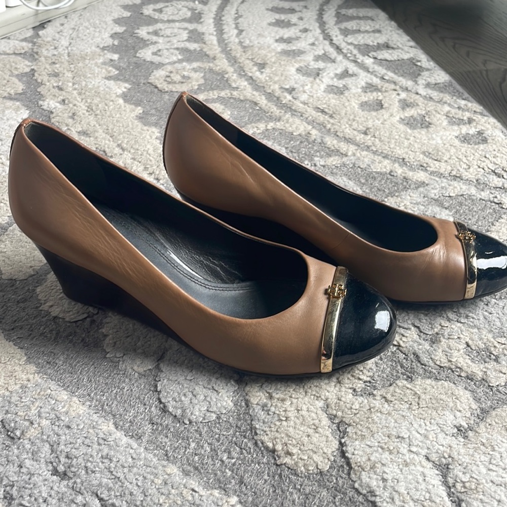 Tory Burch Pacey Wedge Shoes, size 7.5